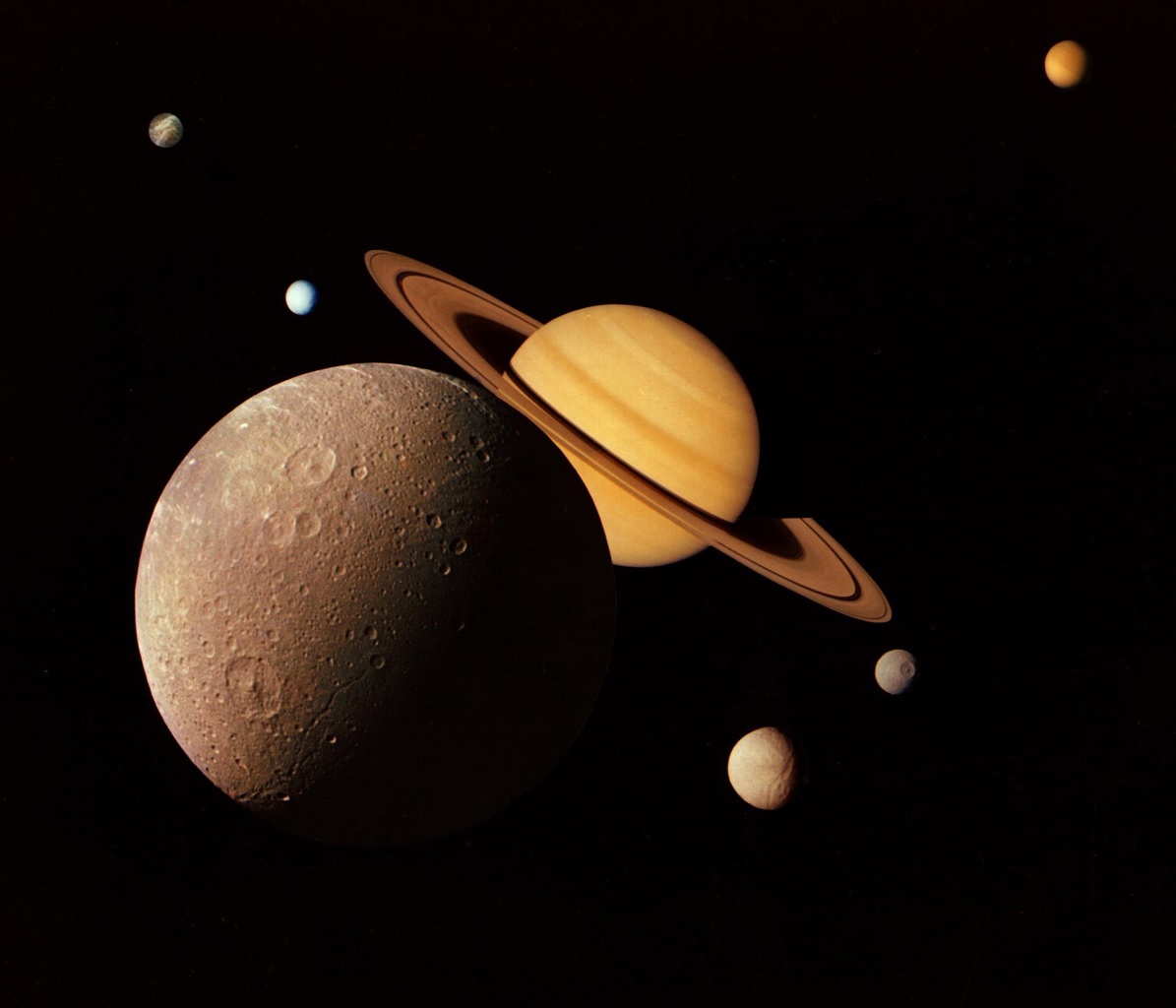 Las Lunas de Saturno