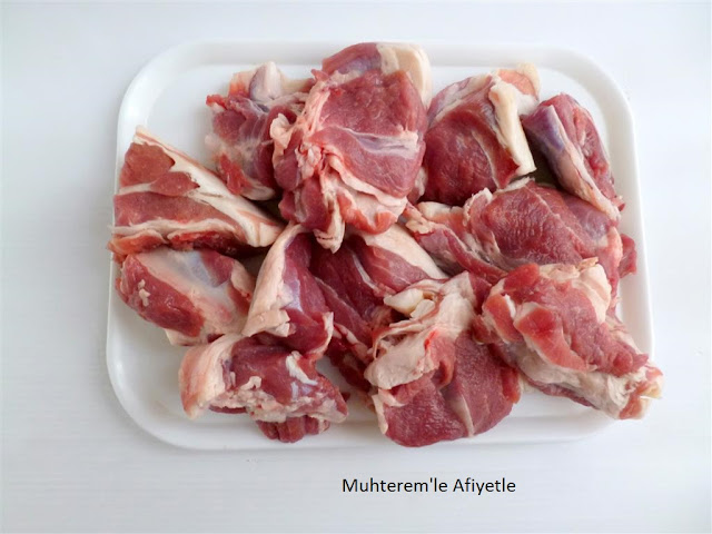 Muhterem'le Afiyetle KUZU ELBASAN TAVA