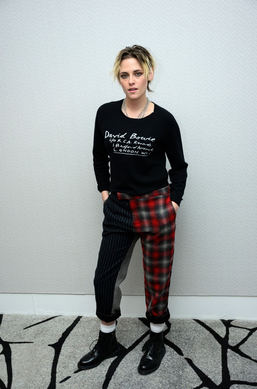 Red Carpet Dresses: Kristen Stewart - “Charlie’s Angels” Press