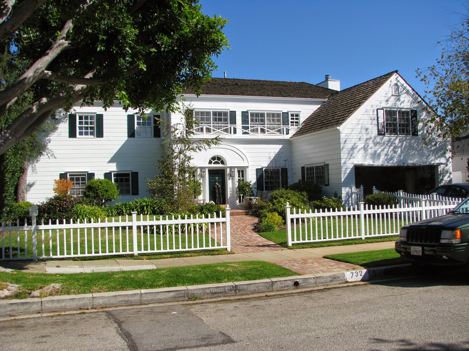 friday movie house location writersmemo