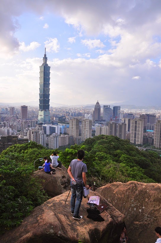 Xiangshan Puncak Incaran Fotografer di Taipei