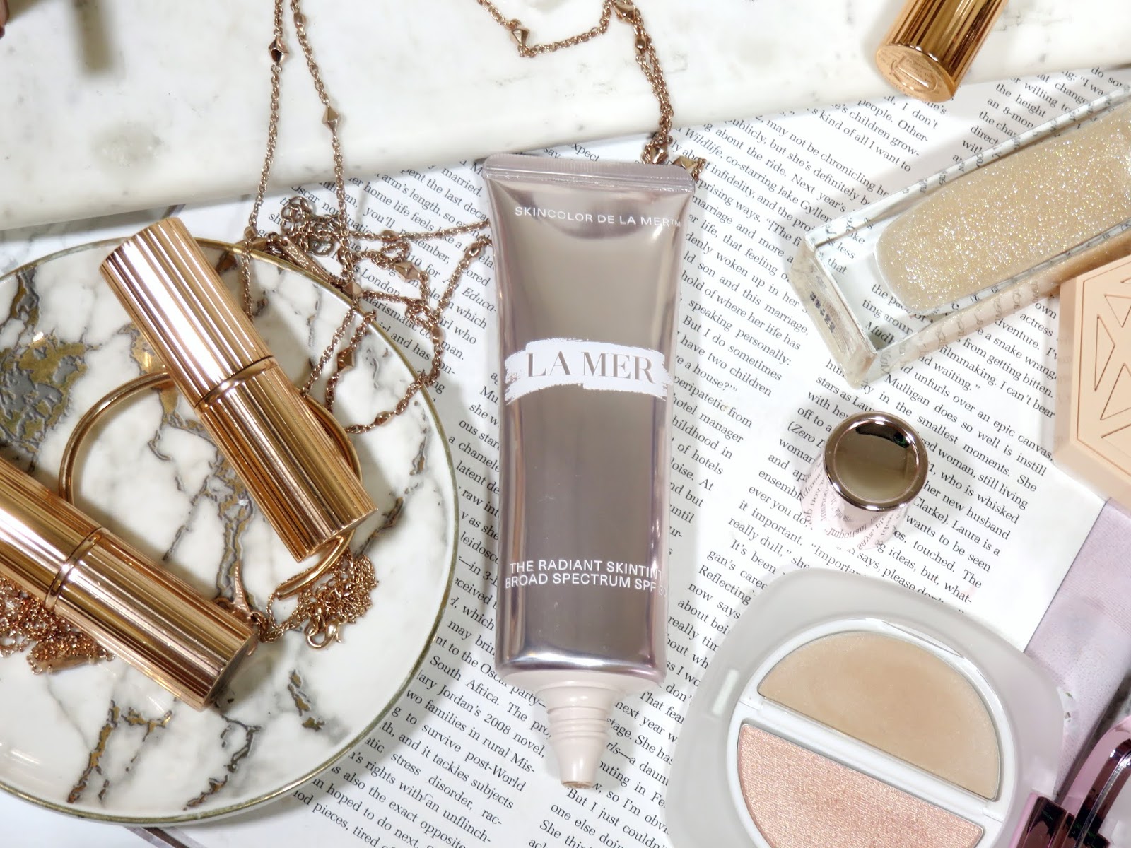 La Mer The Radiant SkinTint SPF 30 Review and Swatches