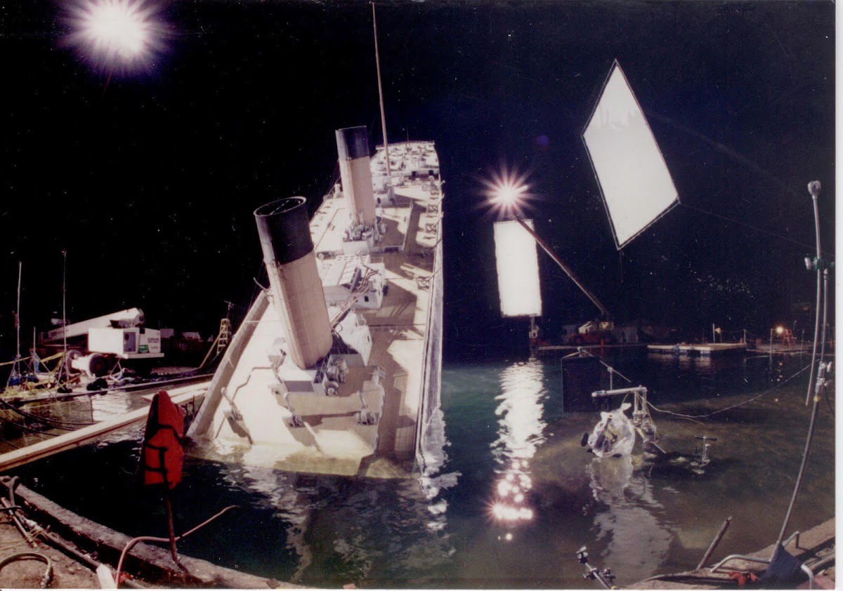 30 Amazing Behind The Scenes Photographs From The Making Of