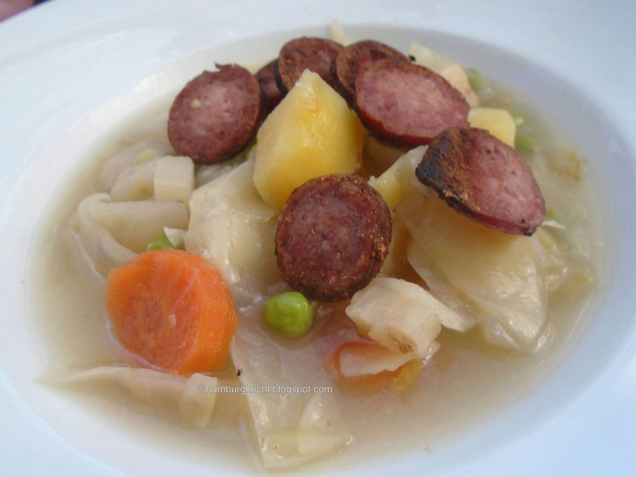 Hamburg kocht!: Das 12-von-12-im-Februar-Rezept: Weißkohl-Gemüsesuppe ...