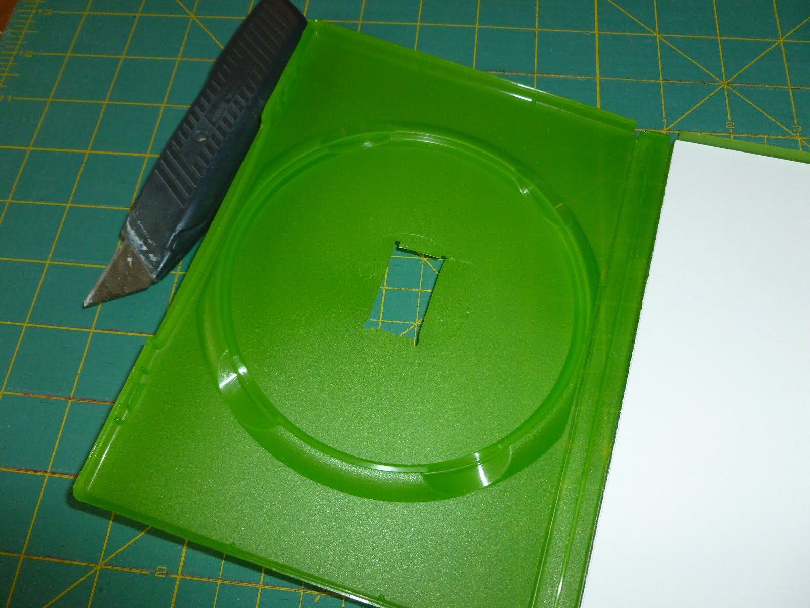 To create or not to create...that is the question. Upcycled DVD case