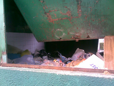 Los Políticos: 2012-02-19