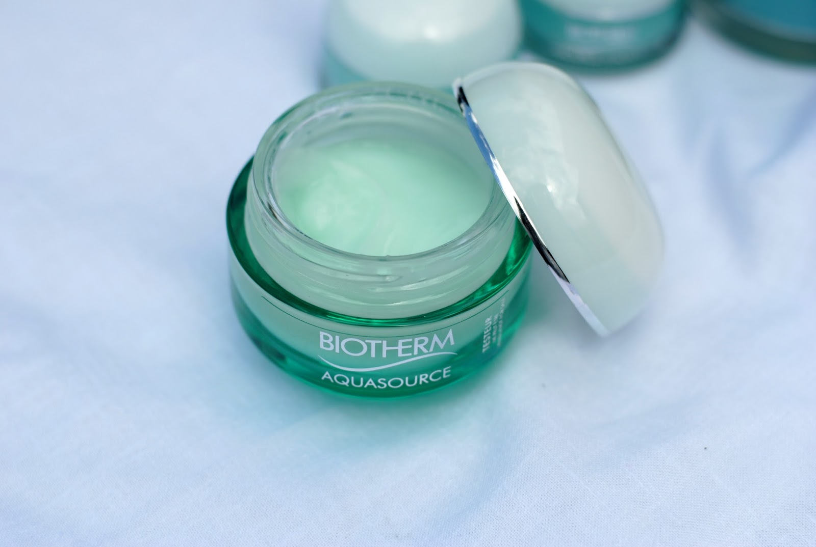 I AM A FASHIONEER: BIOTHERM - AQUASOURCE