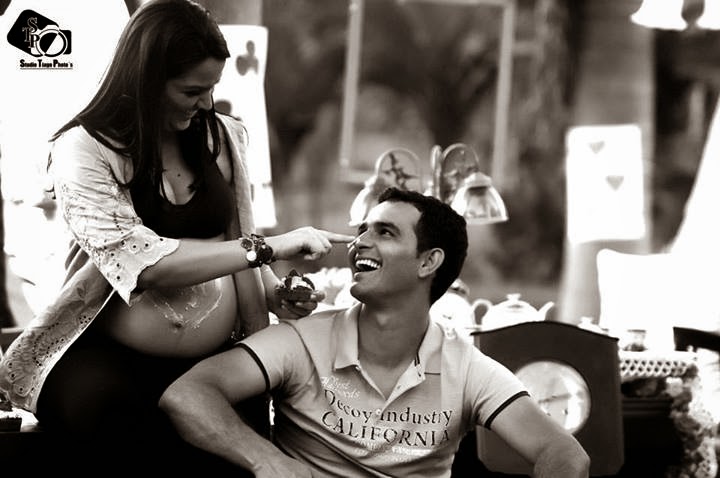 Ensaio Gestante mágico e lindo com o tema Alice no país das maravilhas. Ensaio Gestante Alice no país das maravilhas