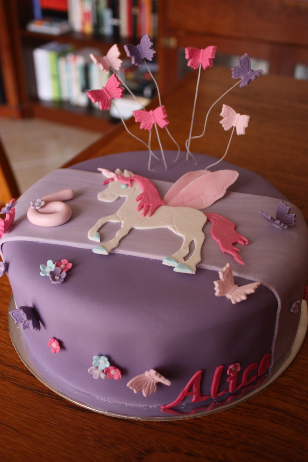 The Flour Bin: Unicorn Cake