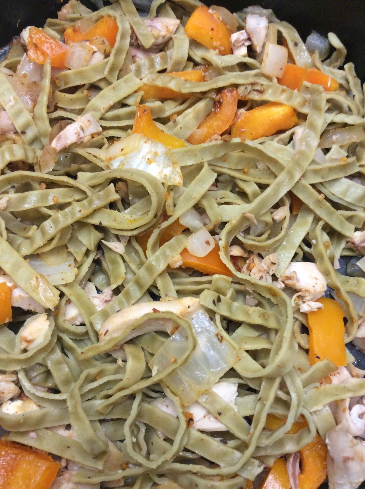 Edamame and Mung Bean Pasta with Chicken, Peppers, and Onions HealthyRecipes