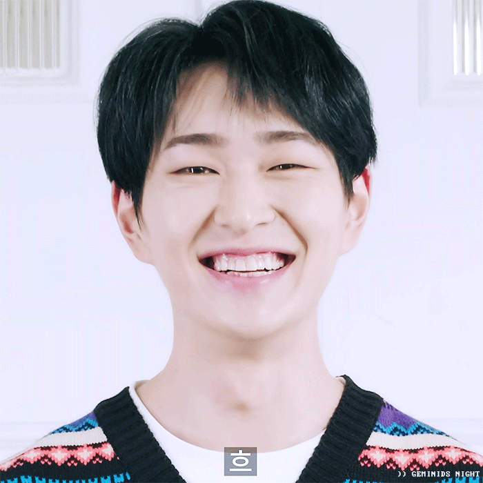 k_onew322d64639fcf771ee.gif