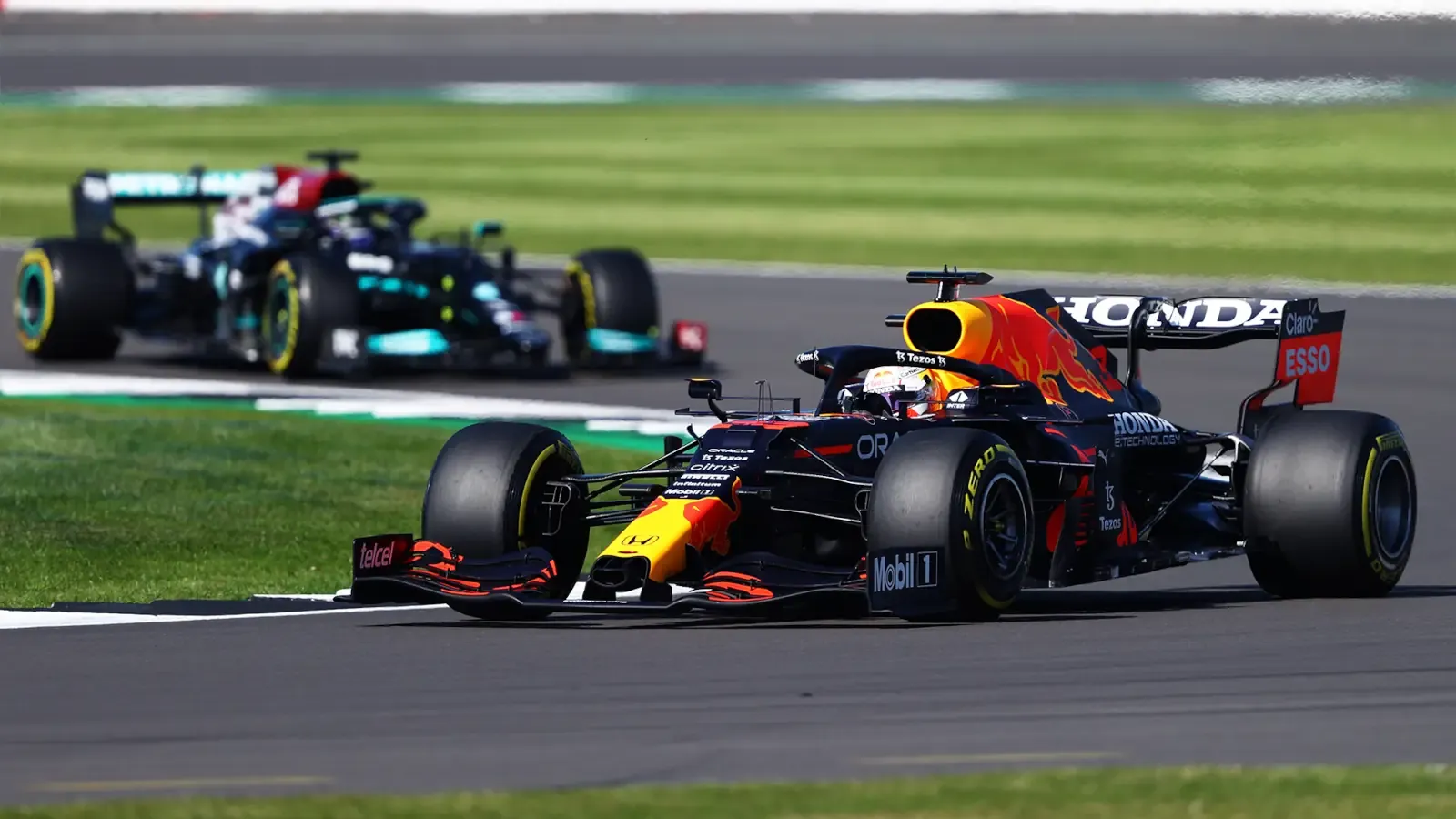 Max Verstappen vince la Sprint Race del gran premio di Gran Bretagna 2021