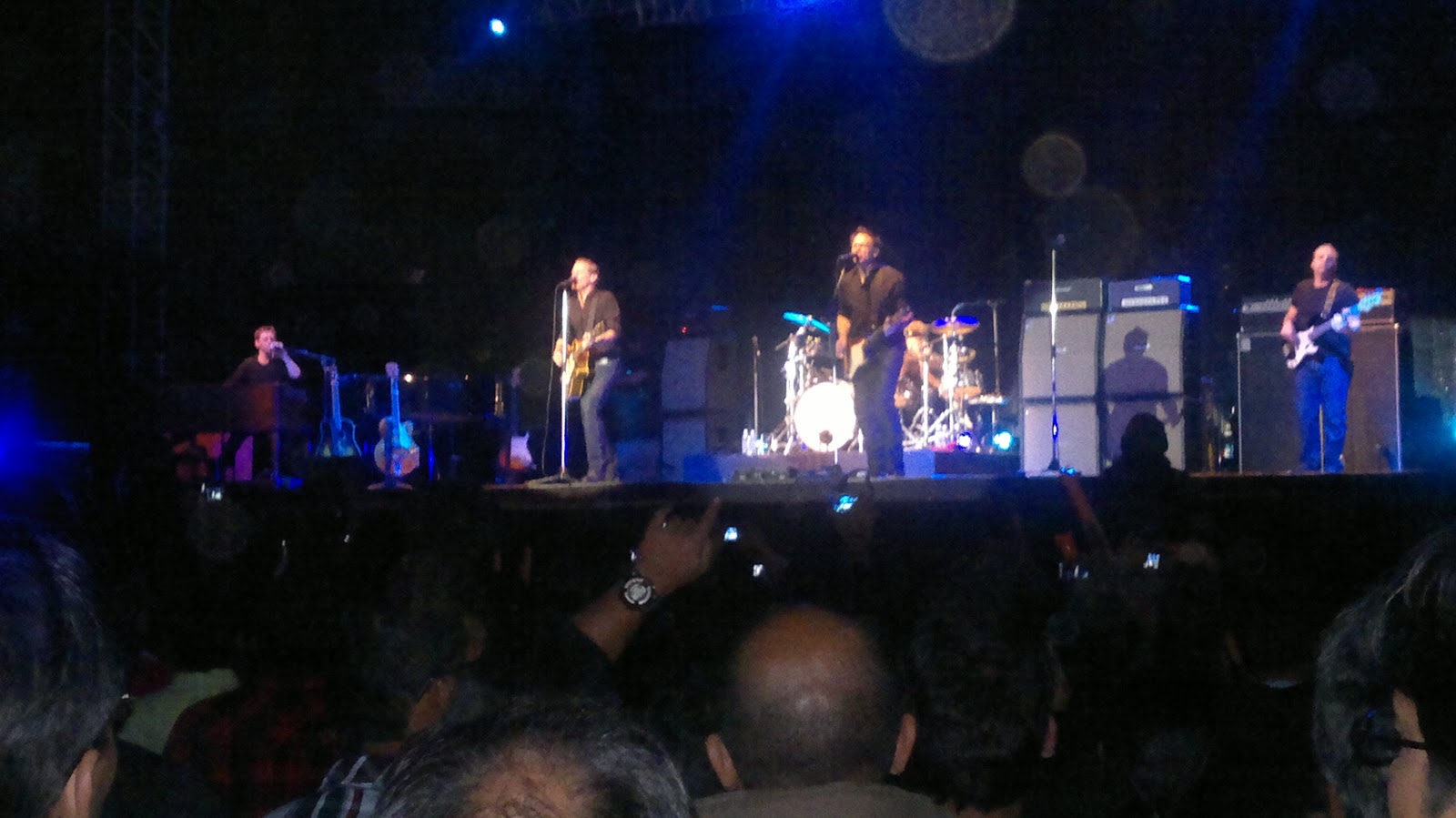 Nancy s India Blog Bryan Adams Concert In Bangalore Nancy s India Blog Bryan Adams Concert In Bangalore