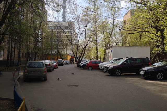 Аргуновская улица, улица Академика Королёва, дворы