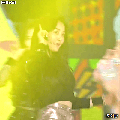 180111 골든디스크 리더의 품격 트와이스 지효.gif | 인스티즈