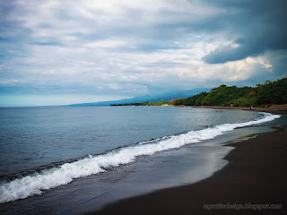 Rural Tropical Beach Horizon In The Cloudy Twilight Atmosphere At The Village Umeanyar North Bali Indonesia