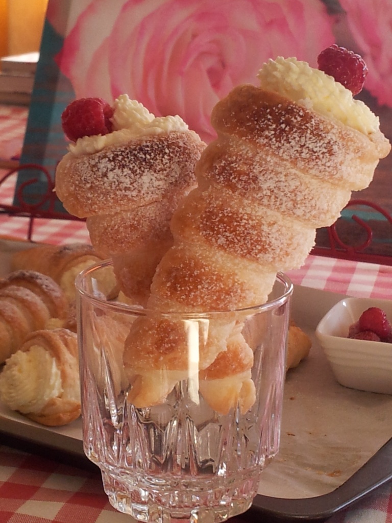 Through The Kitchen Door Cream Horns