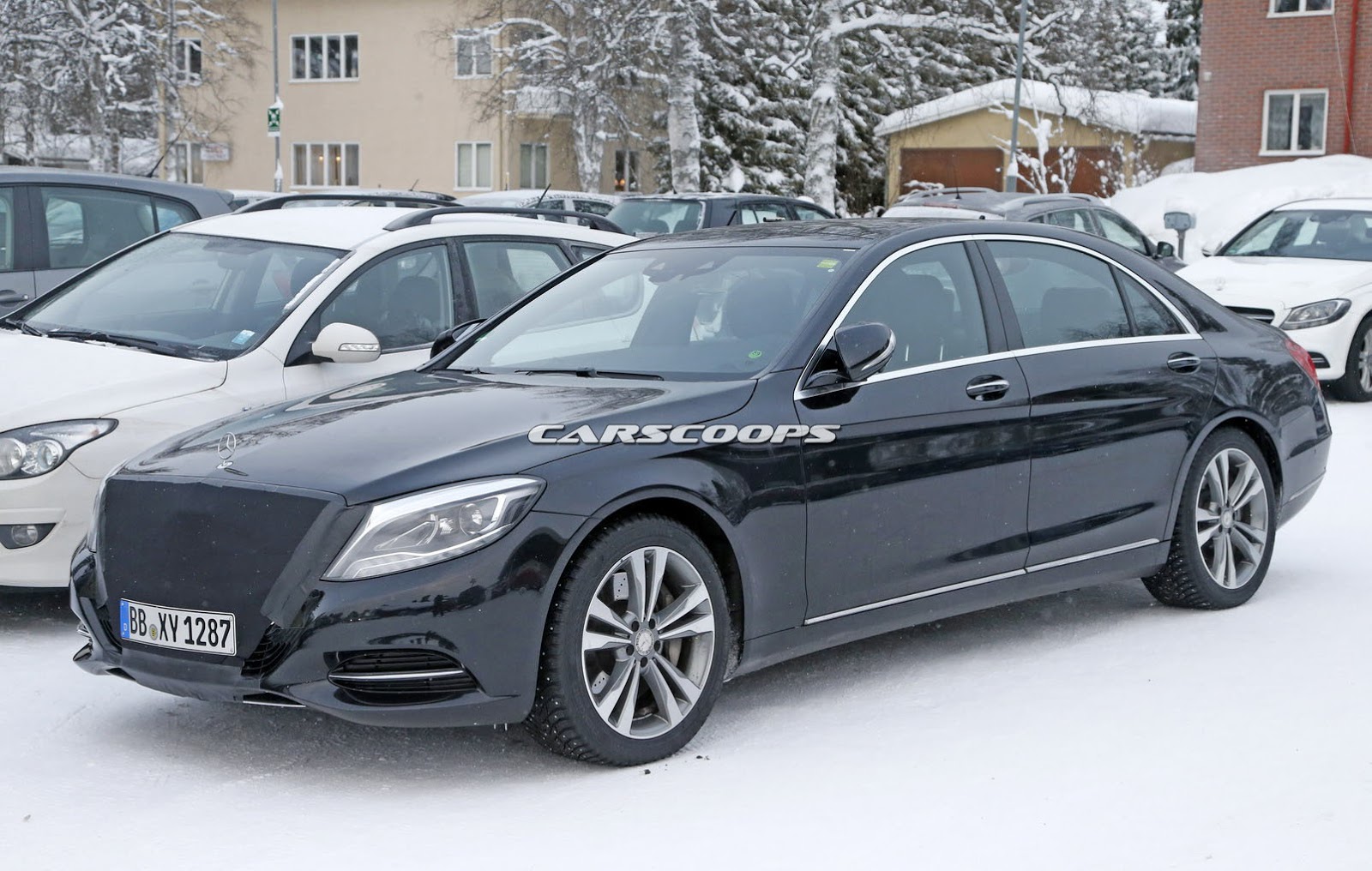 2018-Mercedes-S-Class-Sedan-10.jpg