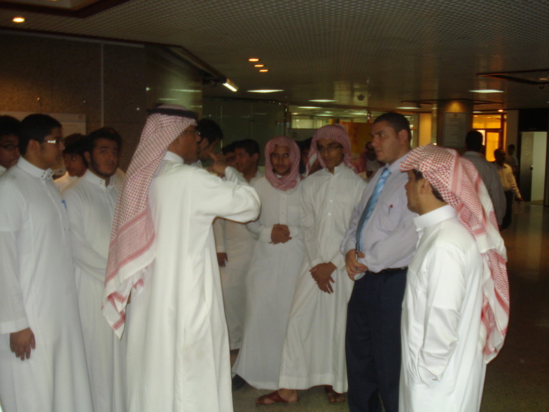 الثانوية بنين الريان رجال أعمال المستقبل بالمرحلة في زيارة للغرفة