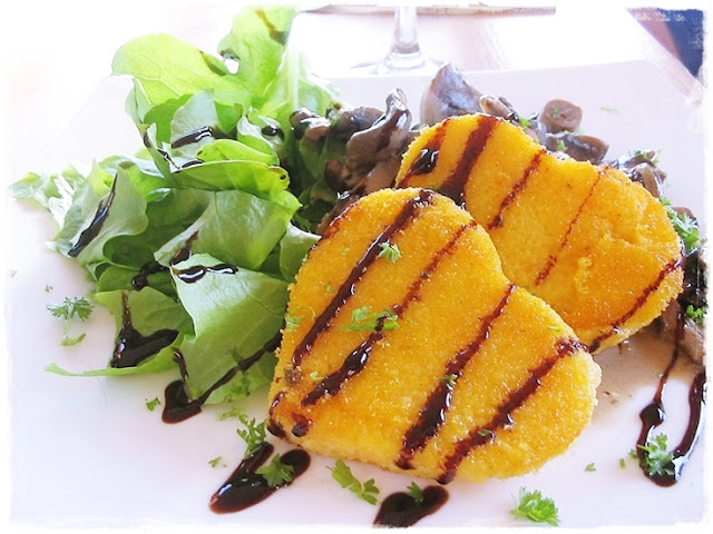 balsamic drizzle on crisp fried polents hearts