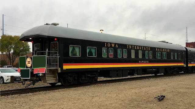 𝗦𝗟𝗔𝗞𝗜𝗡𝗚𝗙🍩🍩𝗟: Iowa Interstate Railroad Passenger Train
