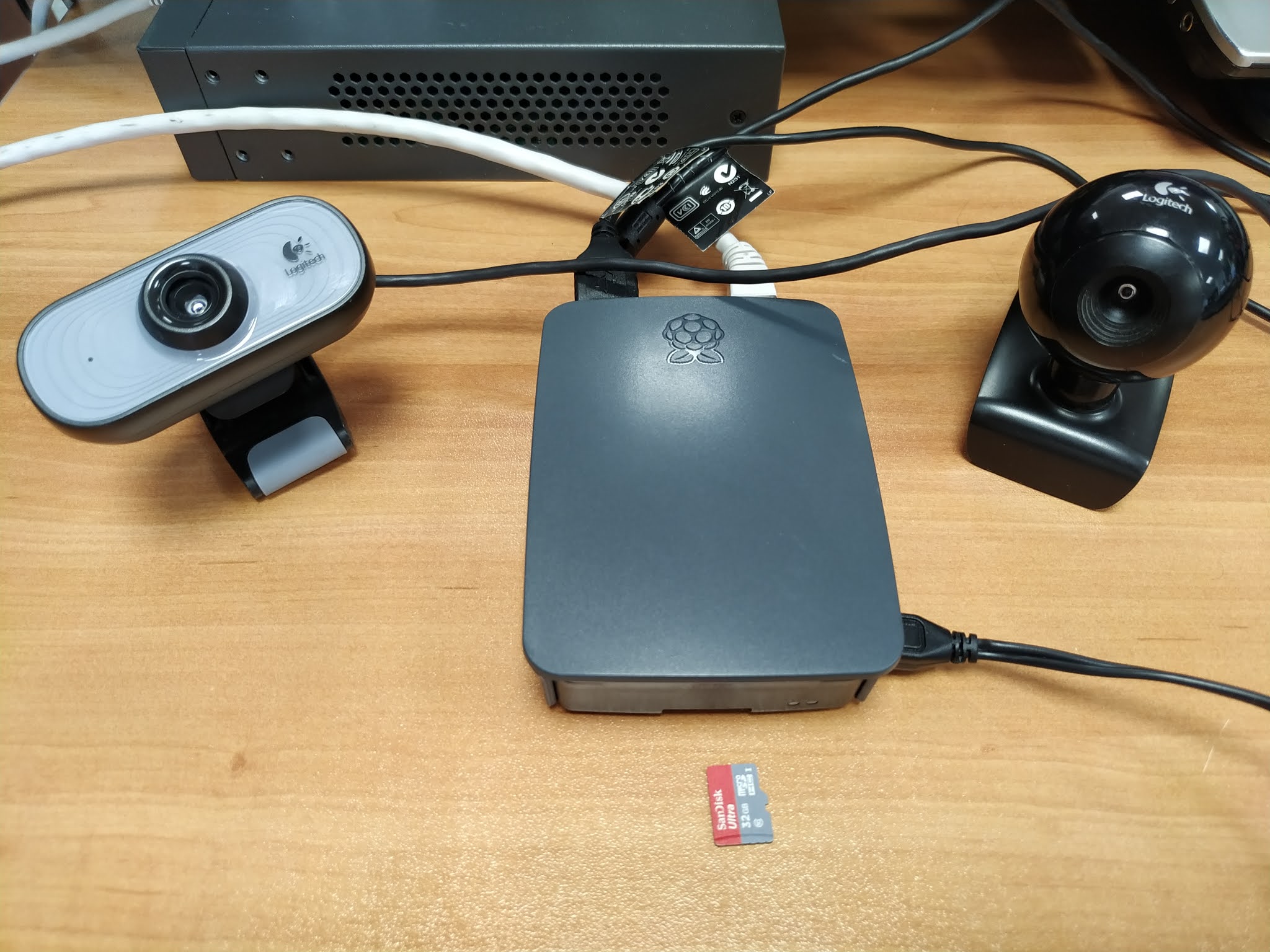 motionEye en RaspberryPi con webcam Logitech
