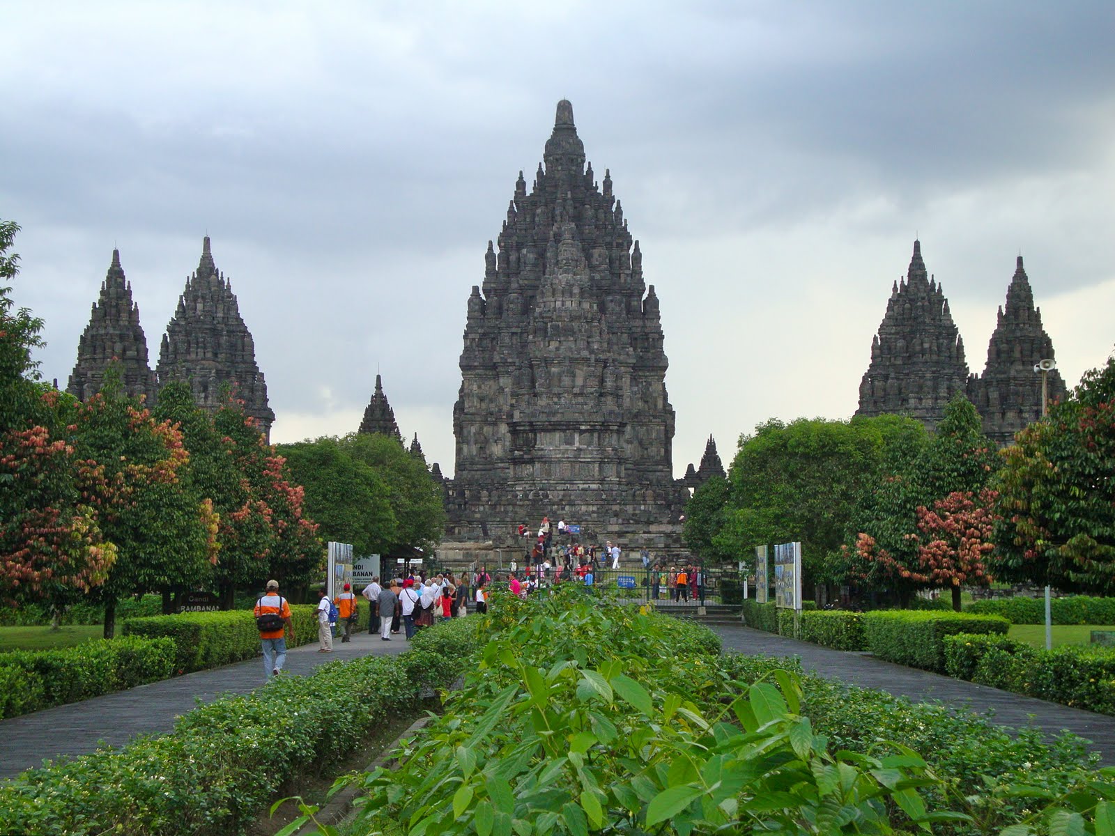 Asia Sunrise: Java temples