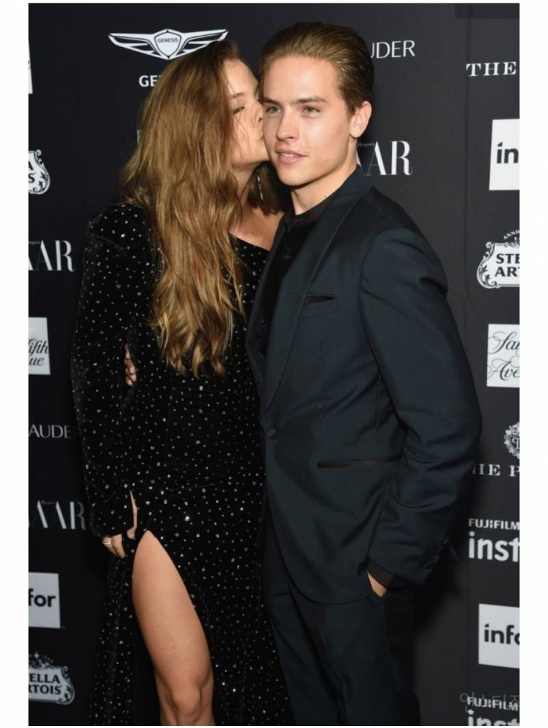 바바라 팔빈과 동거중인 남자친구가 찍어준 사진 - 디쁠