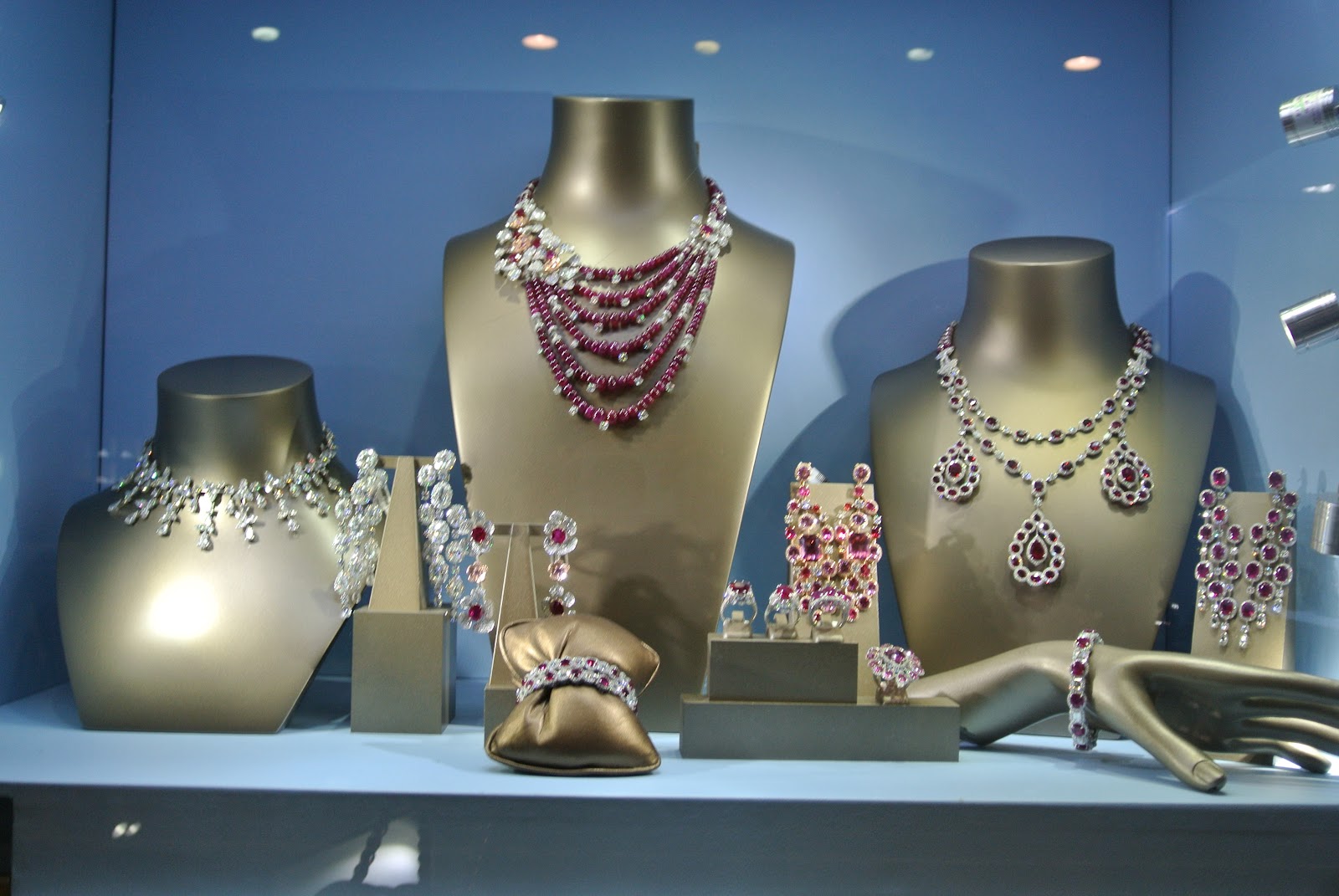 LADIES AND THE CITY QATAR CHAPTER 10 Qatar Jewelry Show Part II