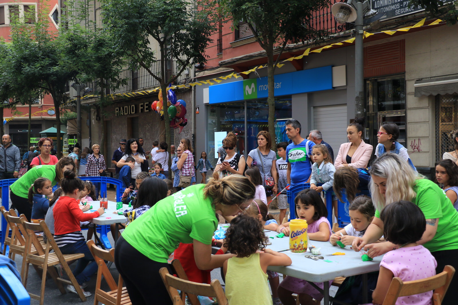 Los niños se apoderan de las fiestas en la zona de Fueros sumergidos en