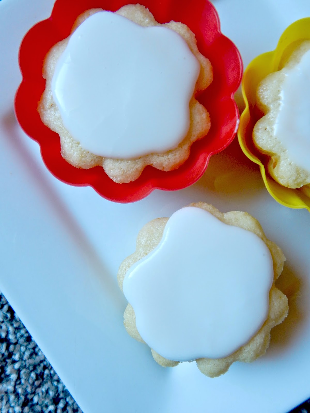 Vanilla Almond Cupcakes Ally's Sweet & Savory Eats