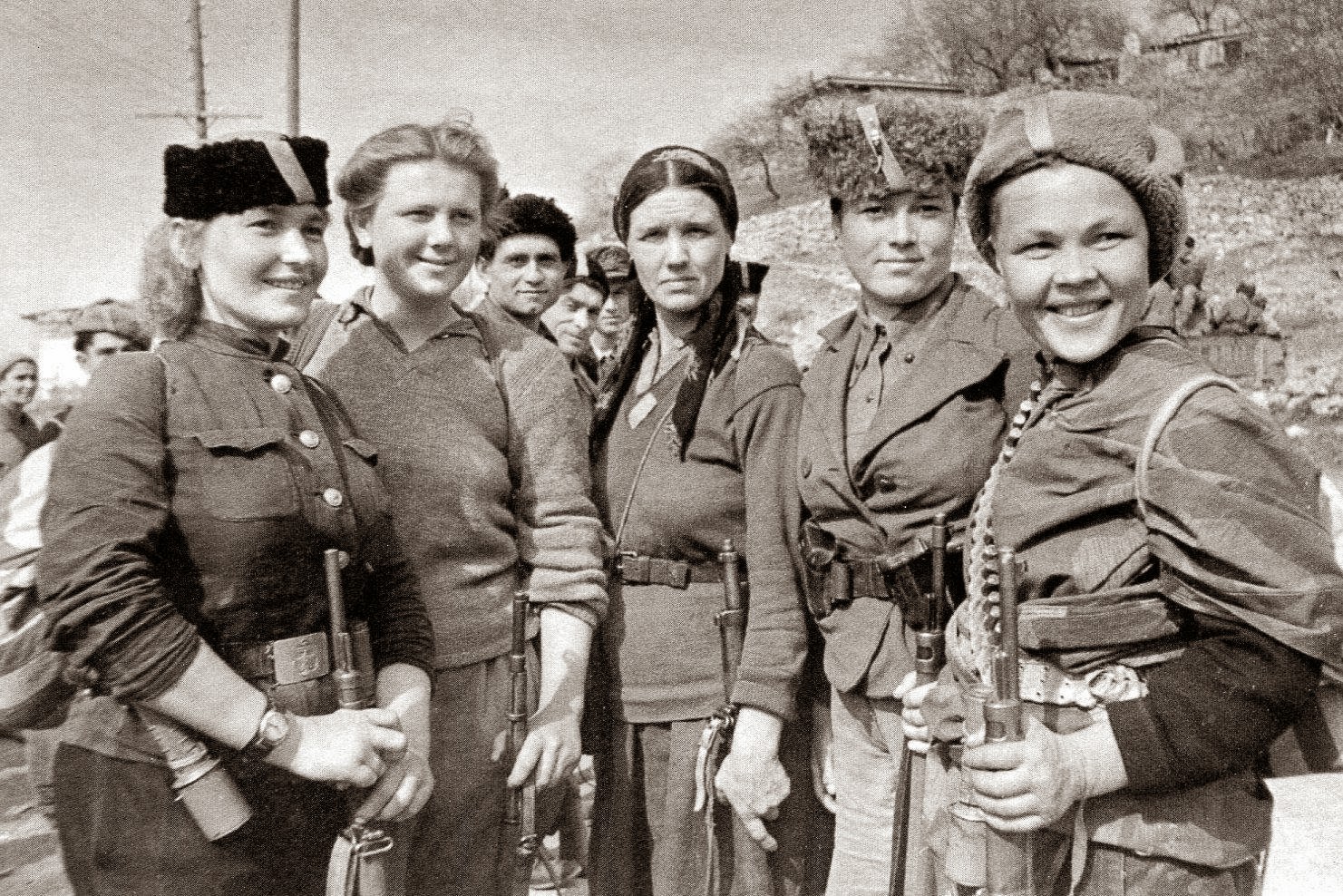 Великие женщины отечественной истории. Партизанки Великой Отечественной войны. Женщины на фронте 1941-1945. Женщины на войне 1941.