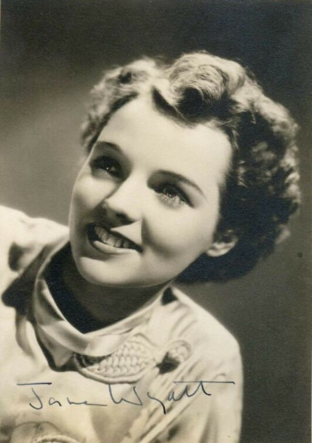30 Beautiful Photos of Jane Wyatt in the 1930s and ’40s Vintage Everyday