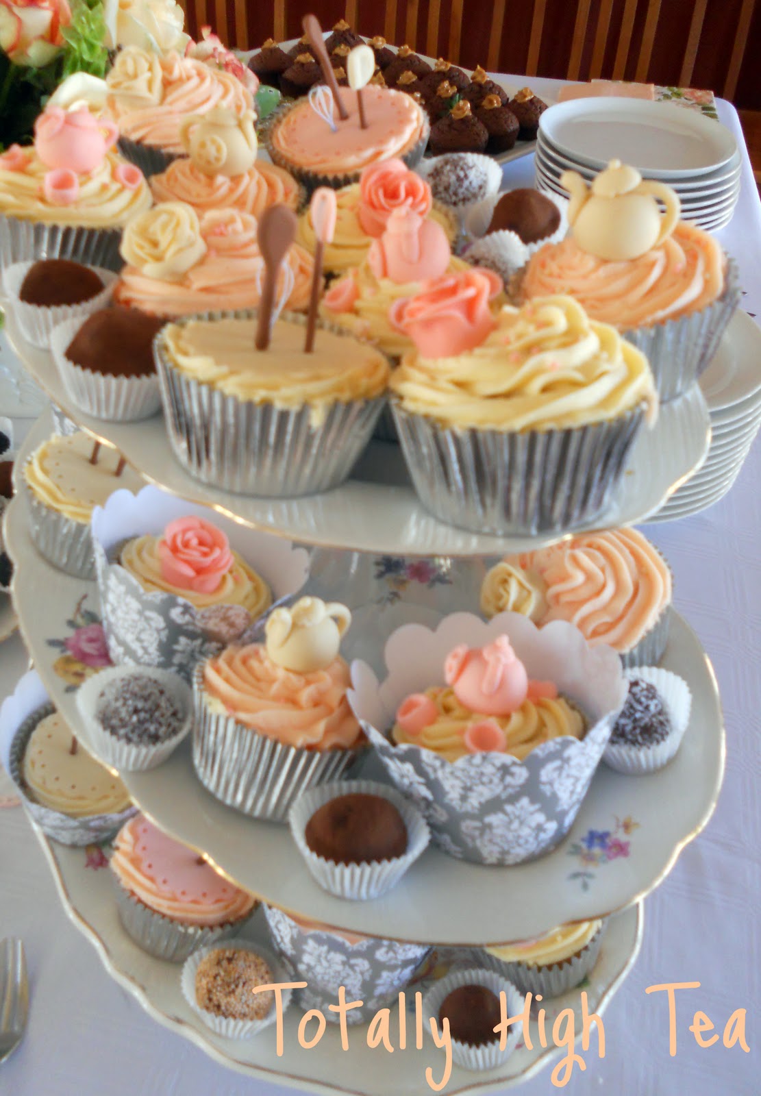 Dreamy Cupcake's Vintage Kitchen Tea Cupcakes