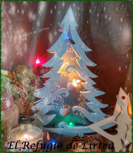 PEQUEÑO ÁRBOL DE NAVIDAD