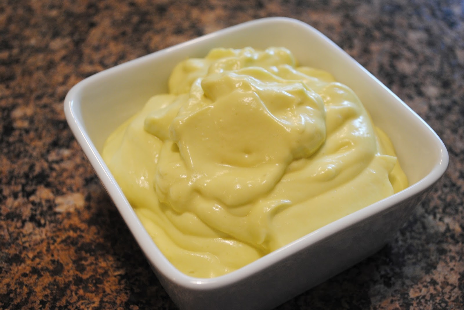 Alternatives for mayonnaise low in fat