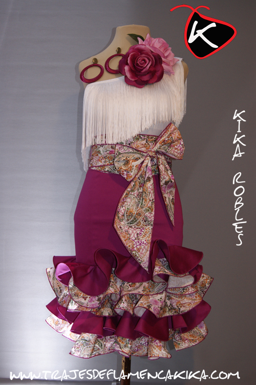 TRAJES DE FLAMENCA KIKA | Vestidos de sevillanas, Vestido flamenco niña, Vestidos de flamenca