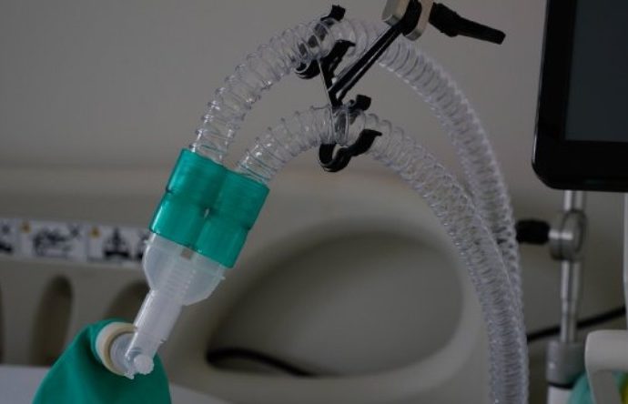 Ministério vai distribuir 864 mil itens do kit intubação aos estados em 48h