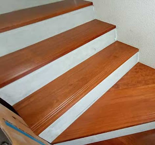 tangga kayu merbau