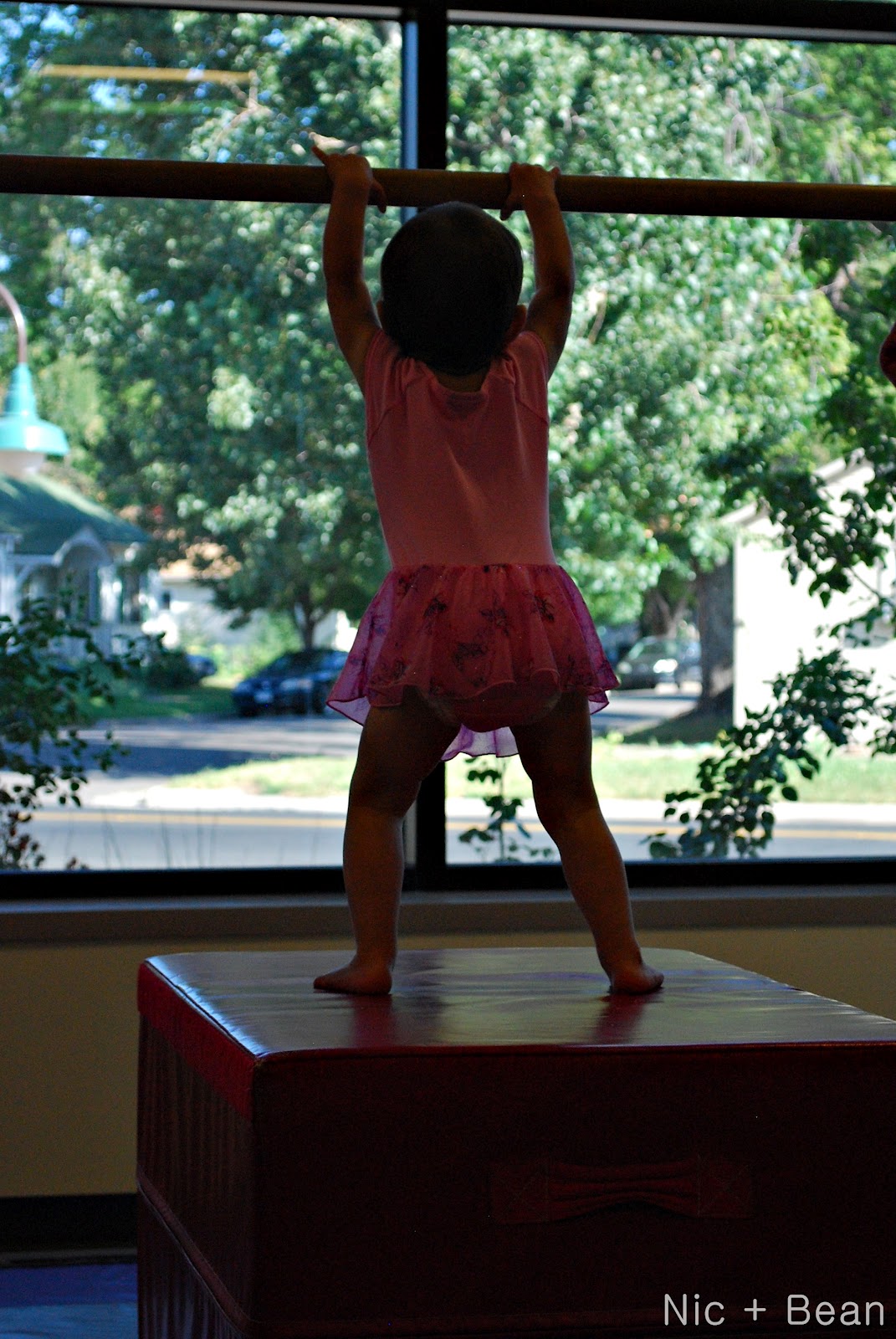 Bean and Bug Bean's 1st Gymnastics class