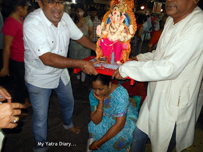 Ganpati idols being taken for visarjan - Ganesh Chaturthi festival