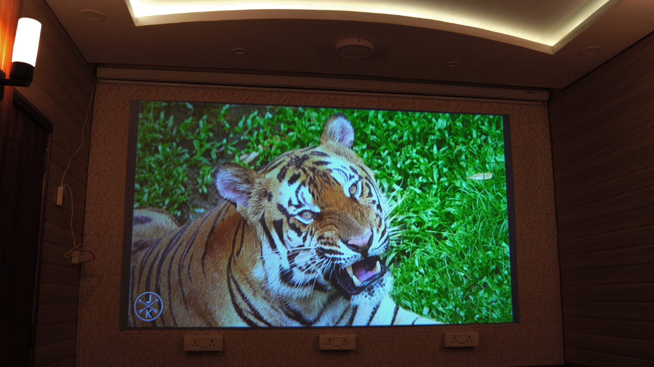 AUN D60 Projector Review Best Budget Projector In India 2021 Under 10k