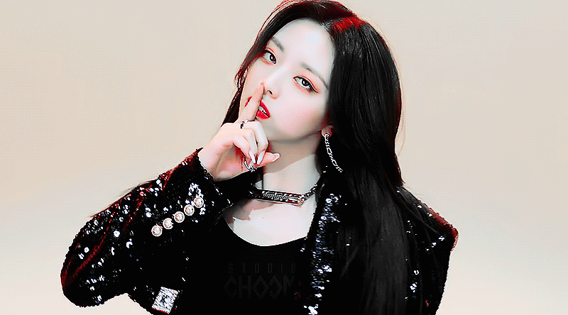 ITZY 바비인형 막내 유나 - 꾸르