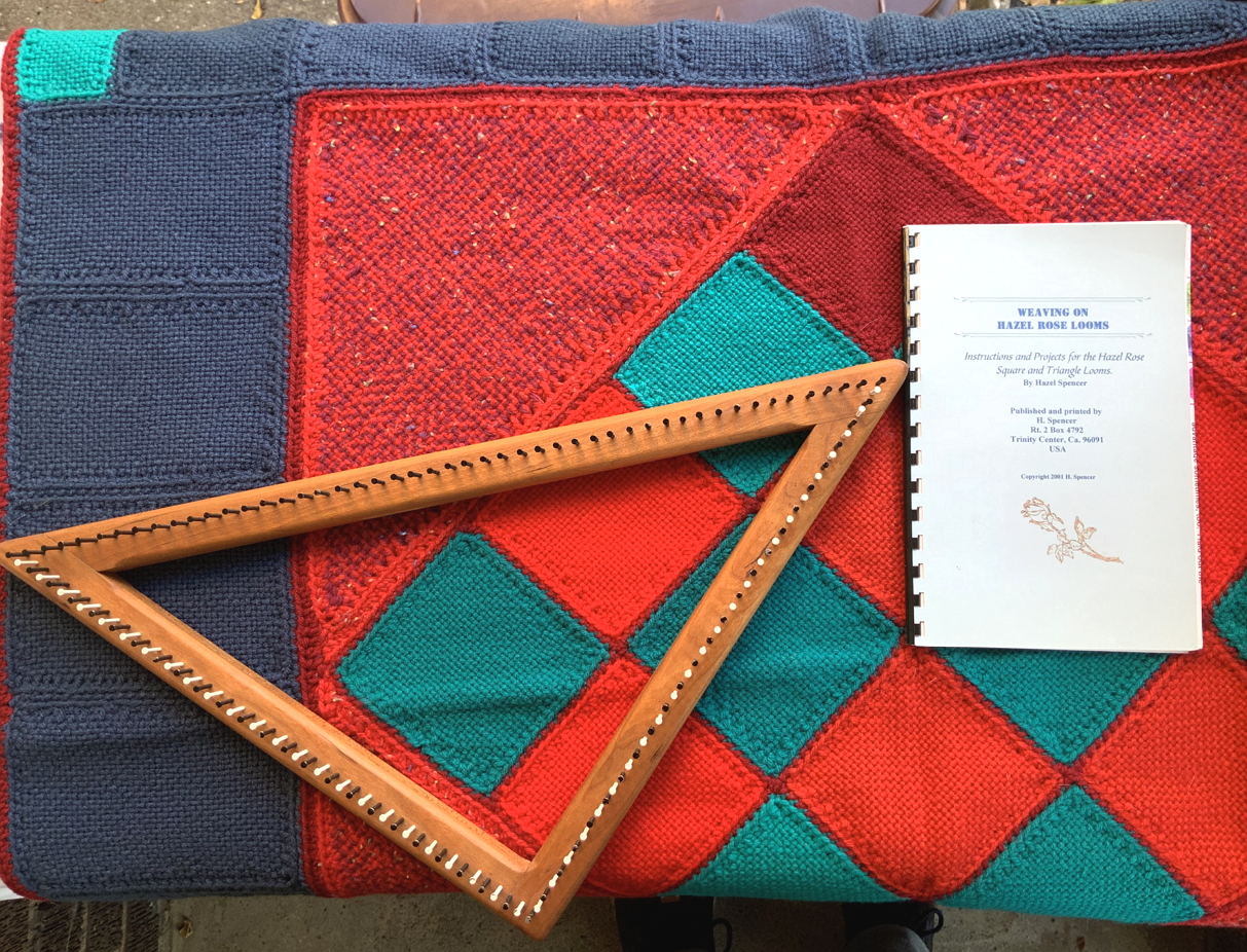 Weaving A Triangle On The Square Loom – TURTLE Looms – Hexagon Pin Loom  Weaving