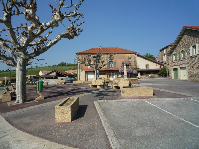 Voyager à vélocouché Four Tersanne mardi 19 avril 69 km Dén