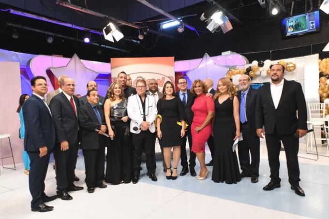 Picoteando el Espectaculo Que bien!. El Show del Mediodía 50 años de