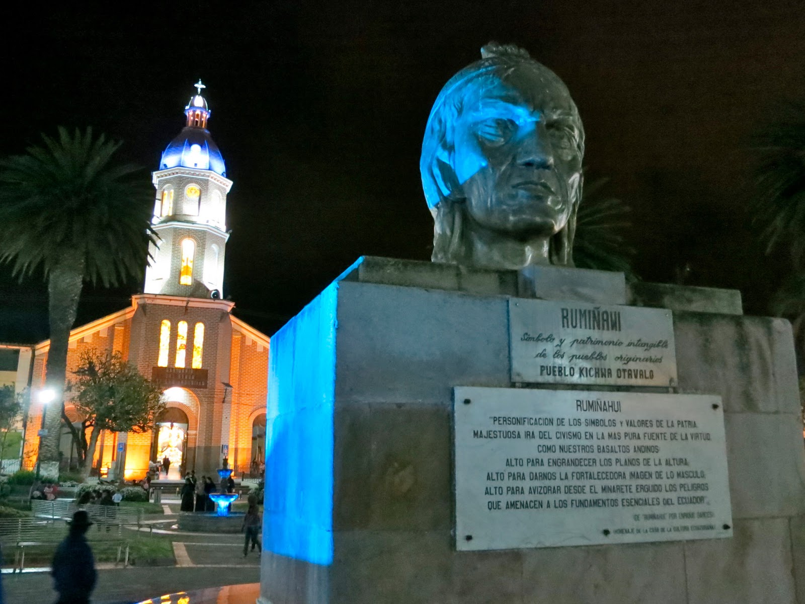 Y Algo Más..: Otavalo - Where Ruminawi Meets Bolivar