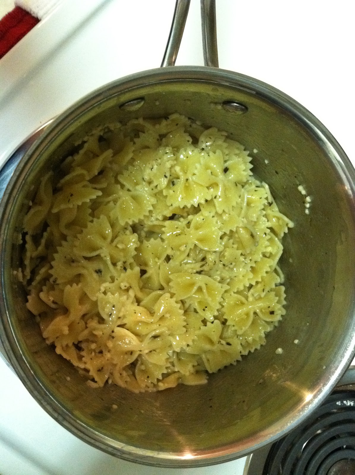 easy as p.i.e. pasta with garlic butter cream sauce