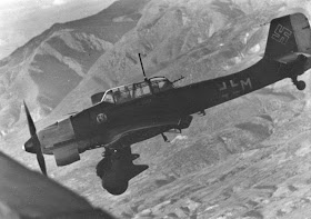 Ju-87 Stuka worldwartwo.filminspector.com