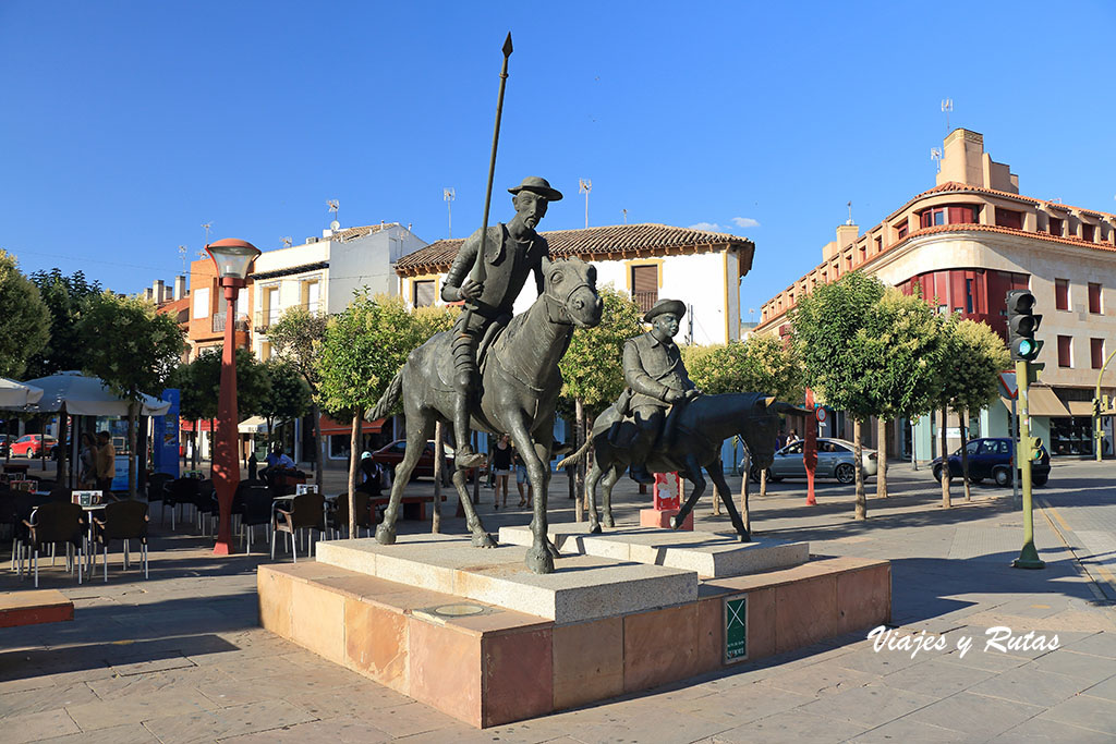 Don Quijote y Sancho Panza de Plaza de España de Alcázar de San Juan